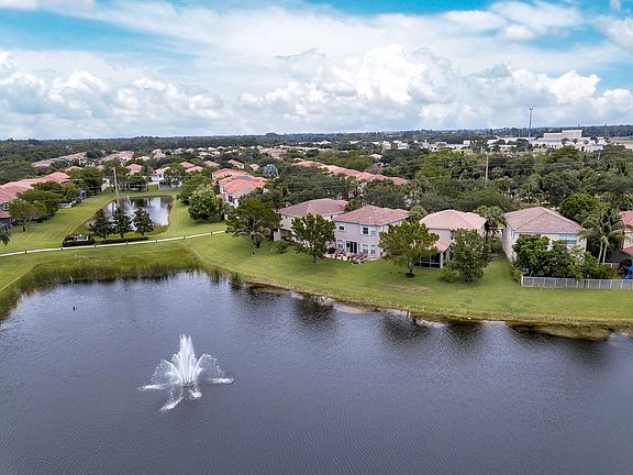4th image of 7149 Old Orchard Way