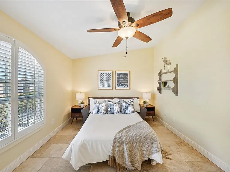 637 Pinellas Bayway S #105 — Photo 27