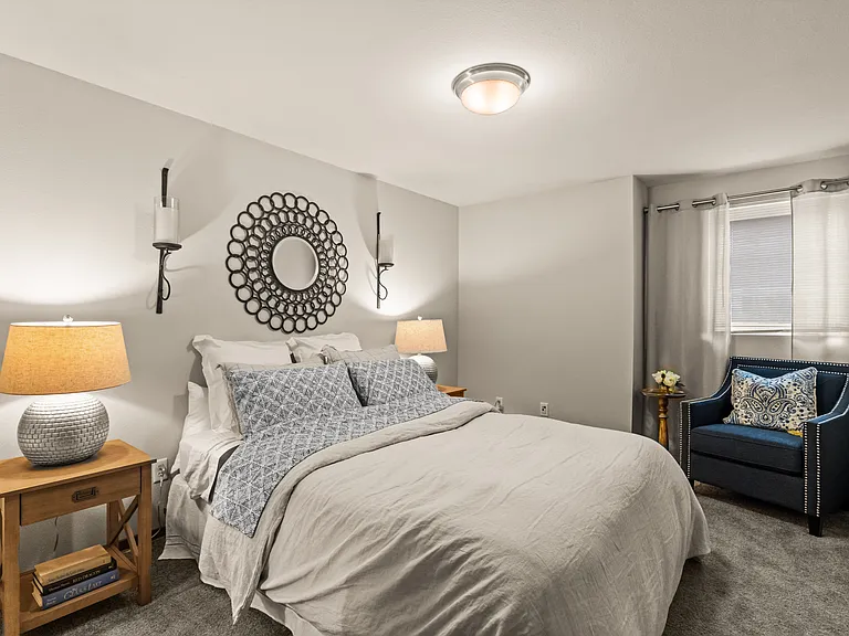 Large Bedroom Suite l Upscale Parkland Apartments for Rent l Tacoma, WA l Nantucket Gate