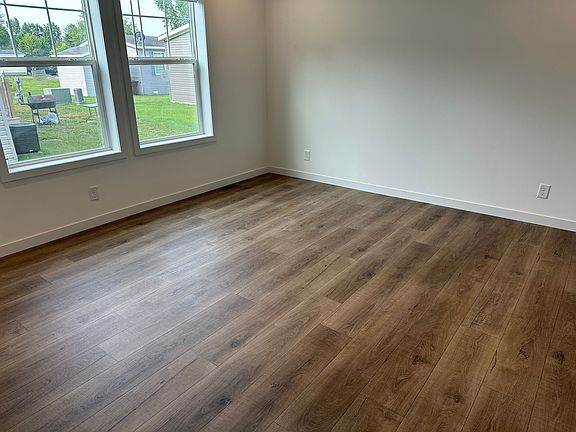 3rd image of 411 Laurel Oak Ln #411