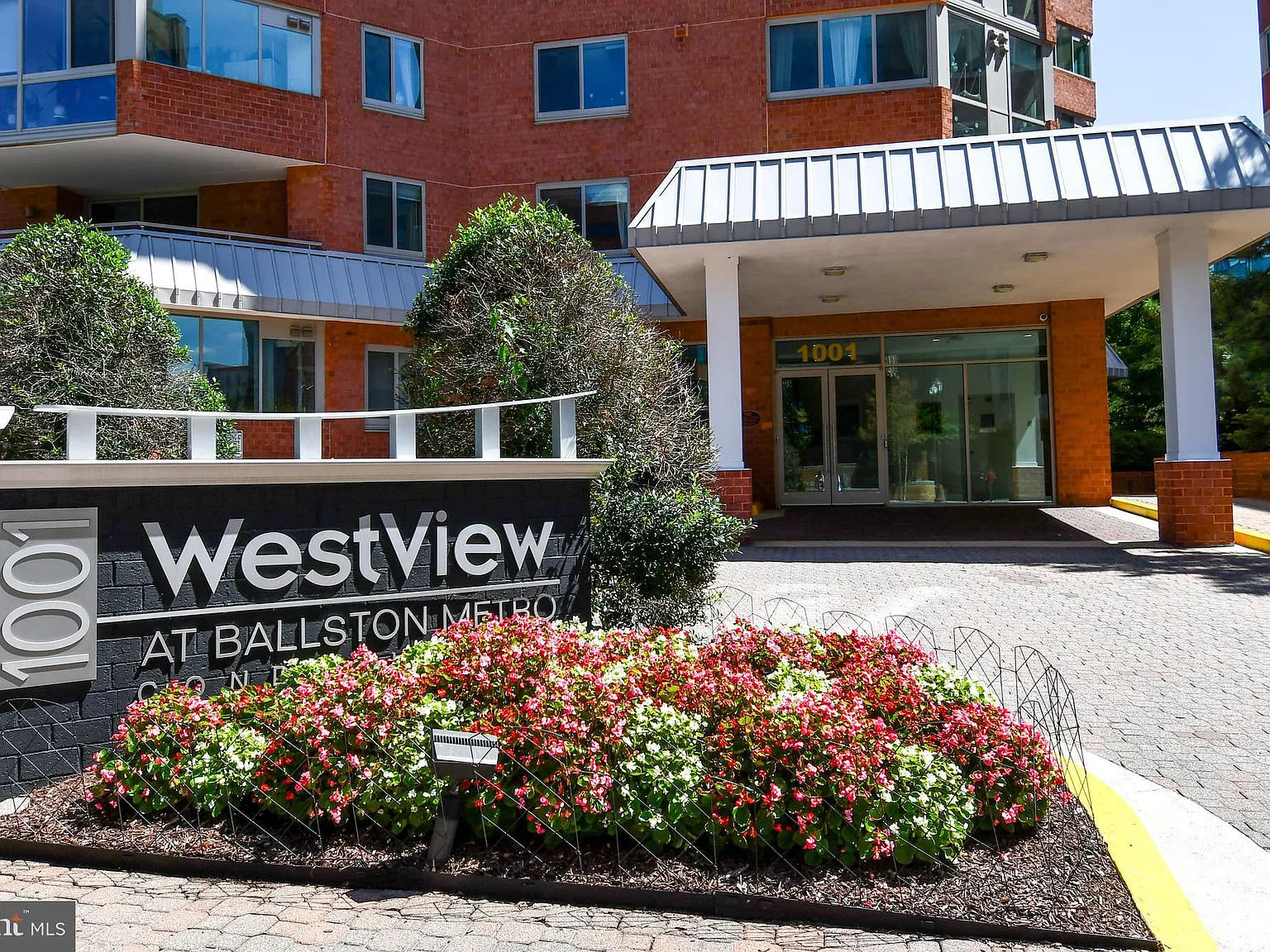 Westview At Ballston Metro — Photo 1