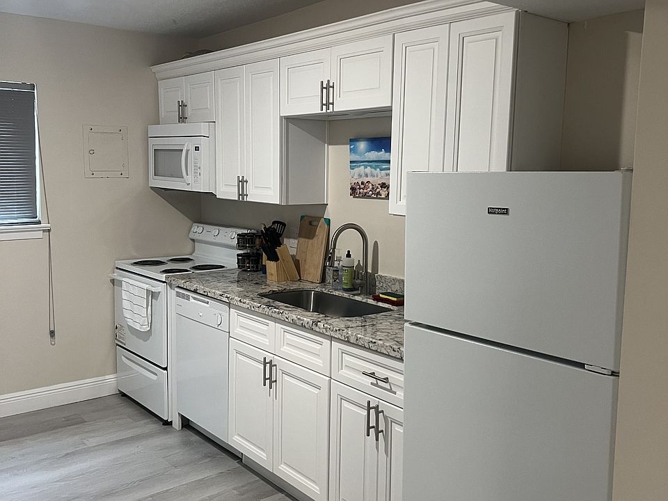 1st image of 139 McDonnell Ave #17819278