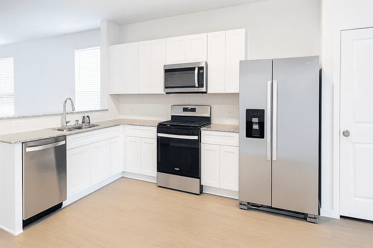 3 bed, 1550 sqft, $1,950 — Photo 2