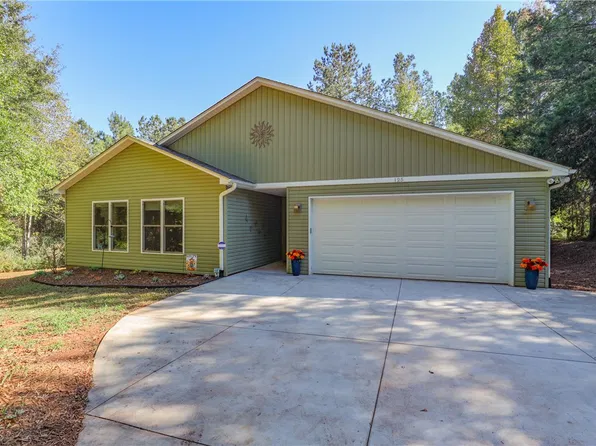 125 Griggs Rd, Six Mile, SC 29682
