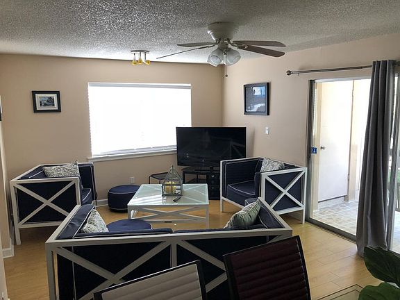 3rd image of 6301 Newtown Cir #1B1