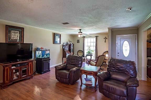 3rd image of 5024 Asaff Ave