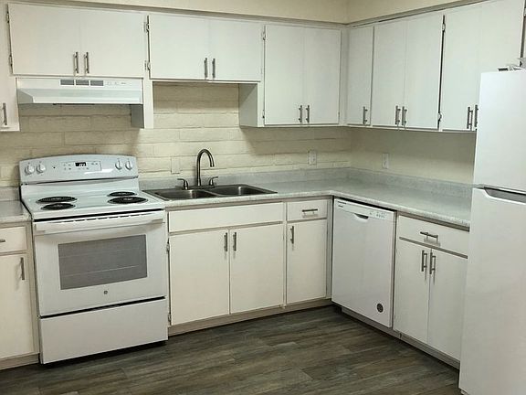 3rd image of 9009 E Broadway Blvd APT 209
