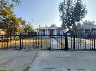 4538 E Huntington Ave, Fresno, CA 93702