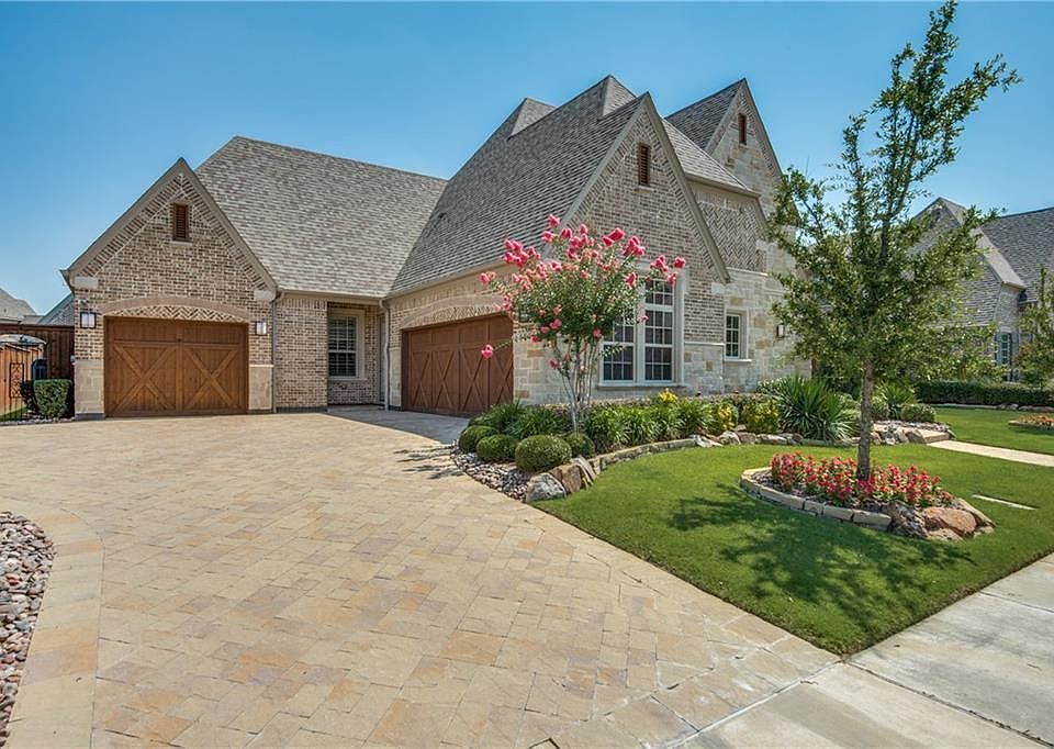 1st image of 640 Scenic Dr