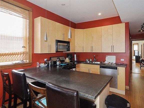5th image of 4851 N Winchester Ave APT 3