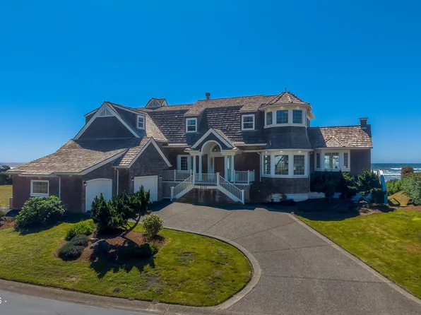 6430 SW Arbor Dr, Newport, OR 97366