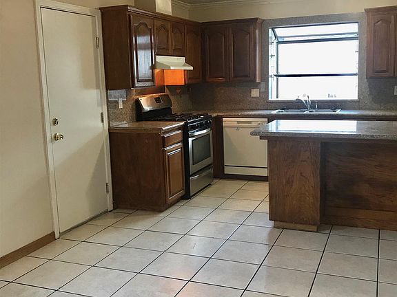 5th image of 2050 Sequoia Dr