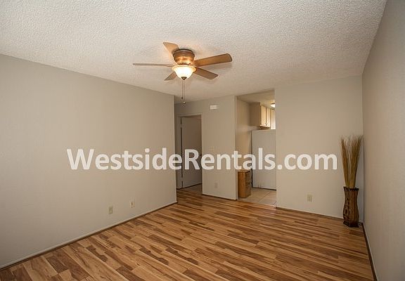 4th image of 1080 W 117th St APT A