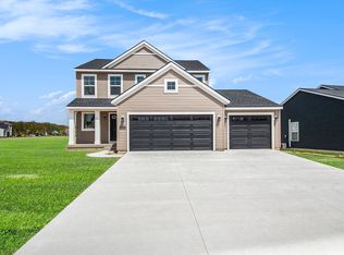 8858 Emerado Rd, Jenison, MI 49428