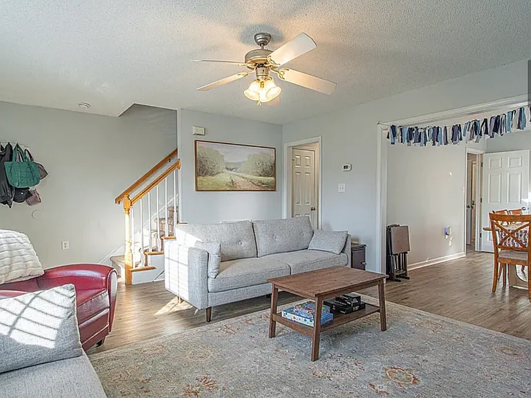 316 Anna St — Photo 6