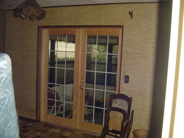 2nd image of 610 15th Ct NE