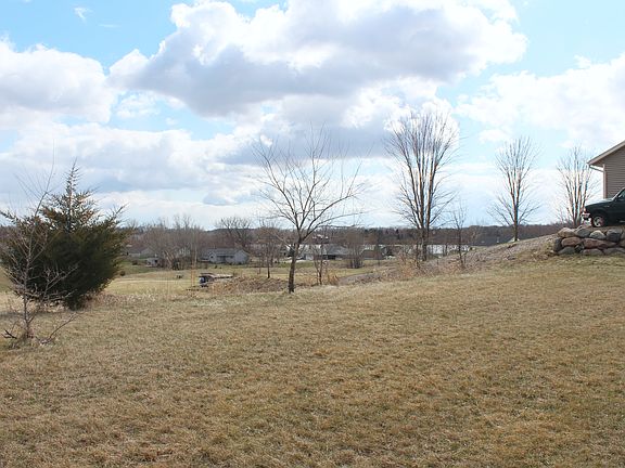 5th image of 154 Shoreview Dr