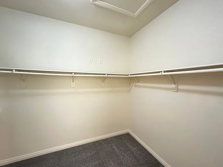 8471 Spirit Vale Ave — Photo 10
