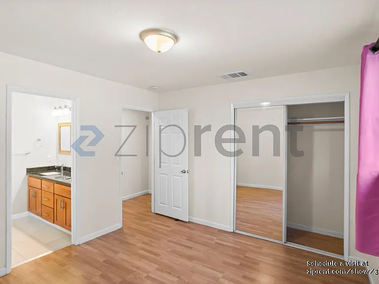 706 Santa Rosa St — Photo 9