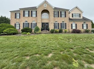 28 Renk Farm Dr, Monmouth Junction, NJ