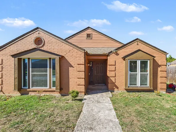 1633 Windsor Dr, Mesquite, TX 75149