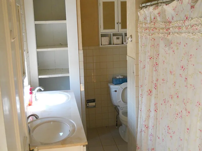 53 Wilson Ave — Photo 15