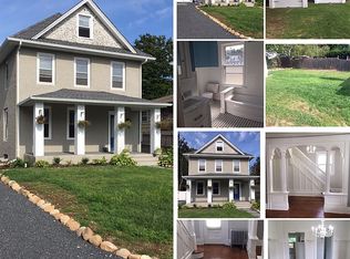 31 Barrow Ct, Huntington, NY 11743