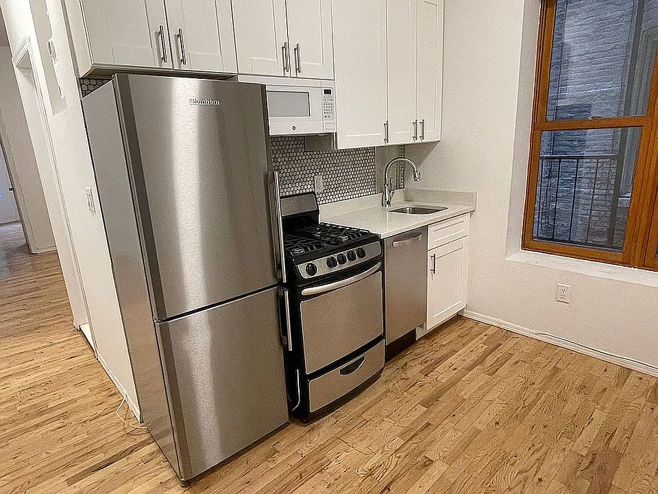 1st image of 337 W 14th St APT 2