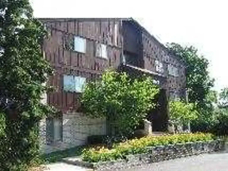 Pine Aire Apartments — Photo 16