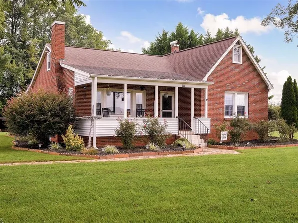 991 Deadmon Rd, Mocksville, NC 27028