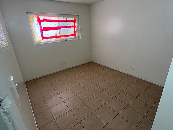 2nd image of 529 McKellar Cir APT 2