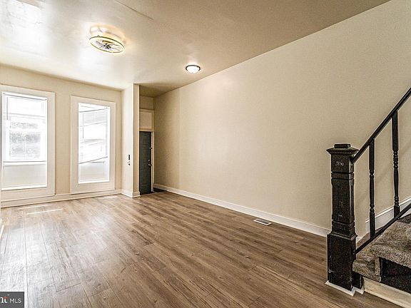 3rd image of 1135 Myrtle Ave