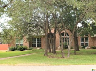 5 Holly Oaks Dr, Morgans Point Resort, TX 76513