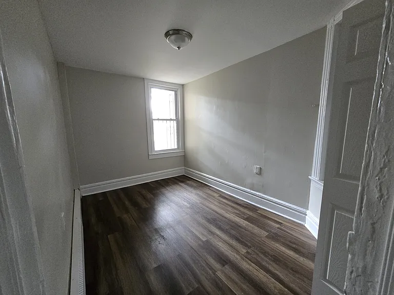 787 Summer Ave #1A — Photo 4