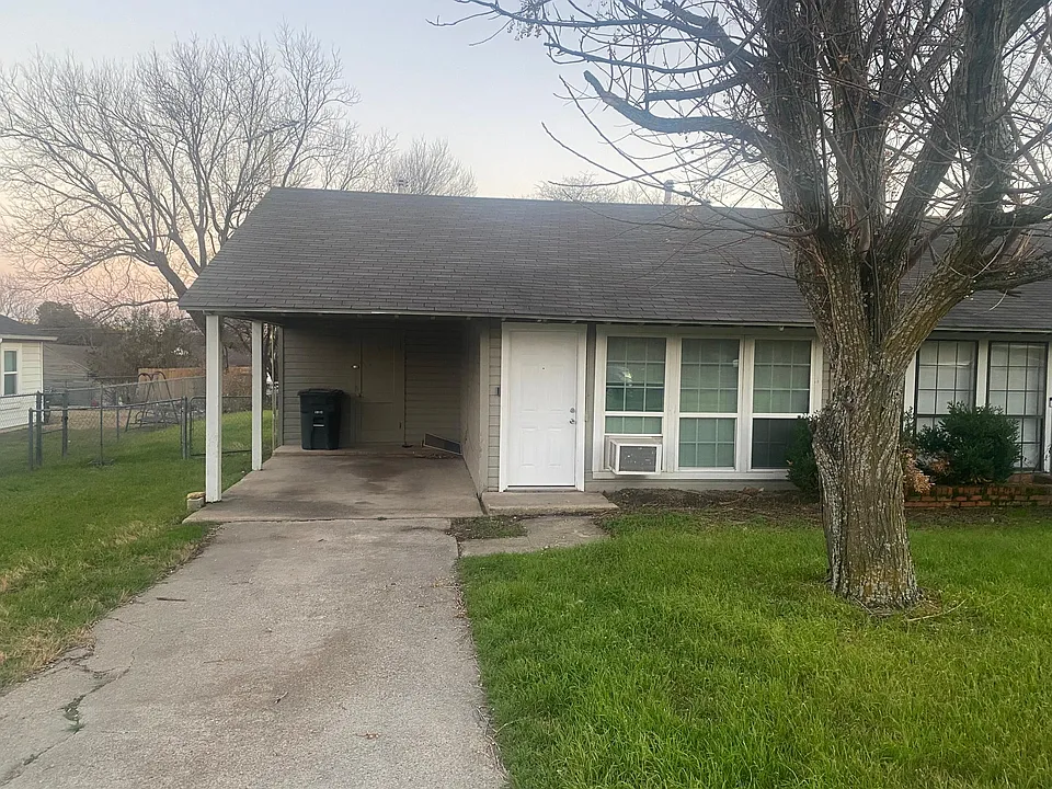 710 Sutton Dr