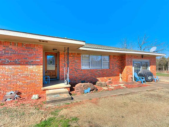 3rd image of 6812 S Prairie Rd