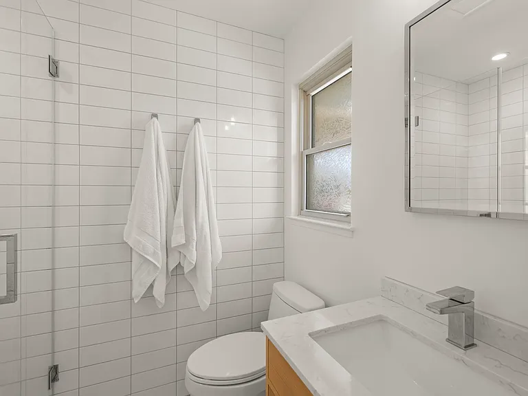 5249 Vernon Ave — Photo 8