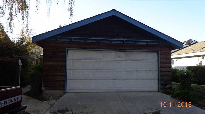 1st image of 1733 E Babcock Ave