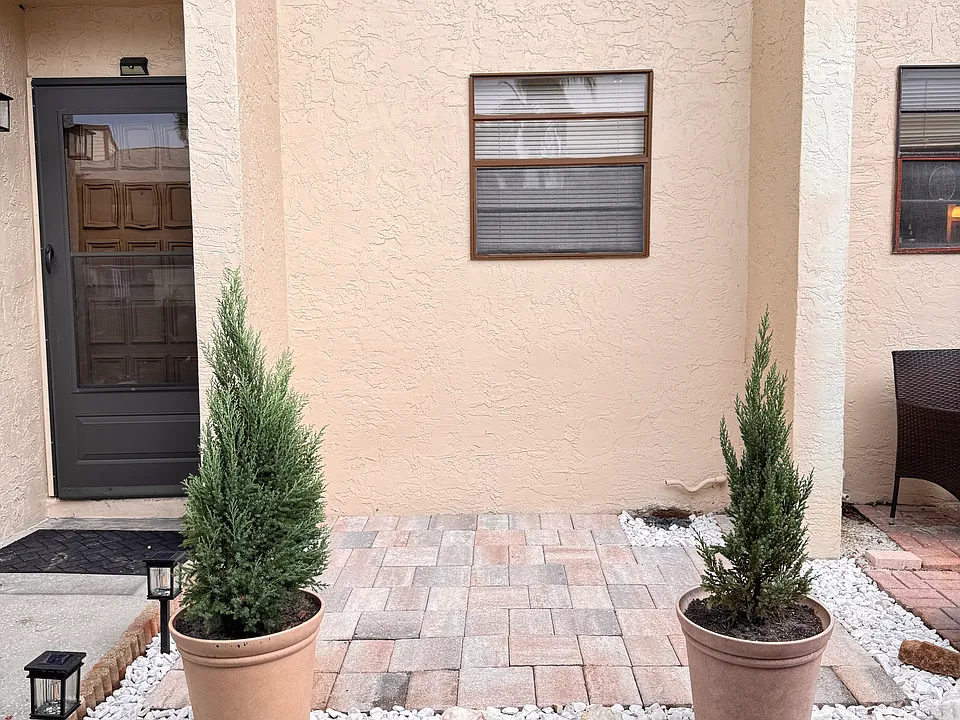 9209 Seminole Blvd #136