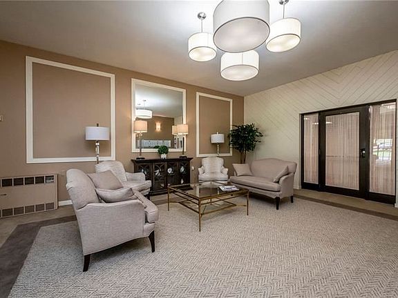3rd image of 3 Alta Vita Dr APT 305