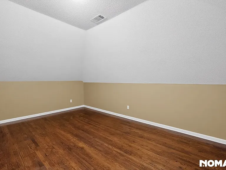 4886 Fox Springs Dr — Photo 23