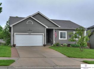 16331 Grand Ave, Omaha, NE 68116