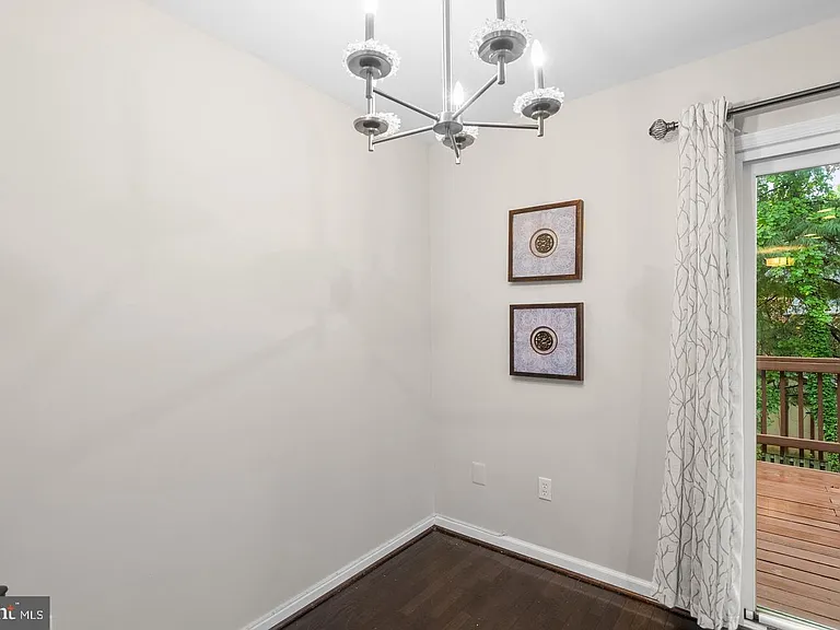 18005 Sunset Lake Ct — Photo 16