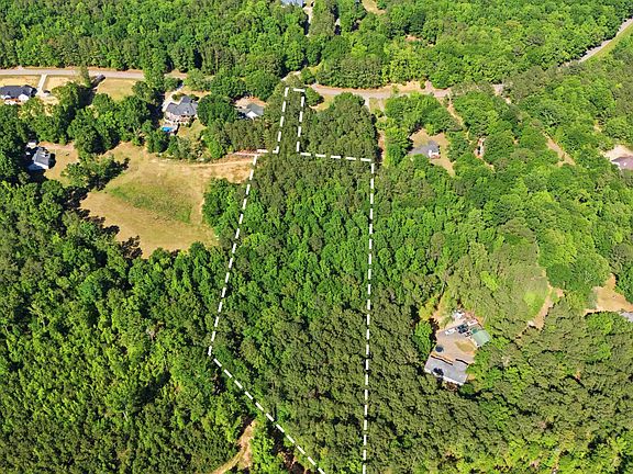 4th image of 417 Sessions Rd