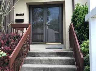 10709 Muirfield Dr, Potomac, MD 20854