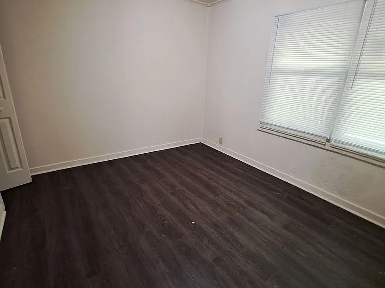 387 Carver Cir — Photo 8