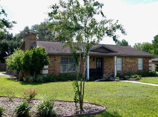 606 Dove, Victoria, TX 77905
