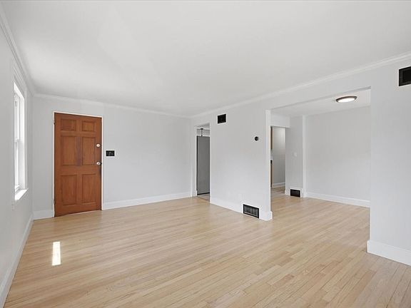 5th image of 34 Favre St