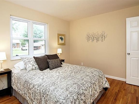 5th image of 10623 Lemarie Dr