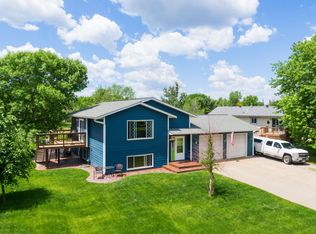 211 Marvin Elwood Rd, Monticello, MN 55362